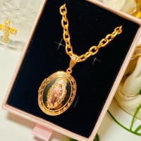 Image 2 of Photo Locket Customized Necklace 