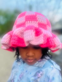 Image 3 of Pink Checkered Wavy Bucket Hat