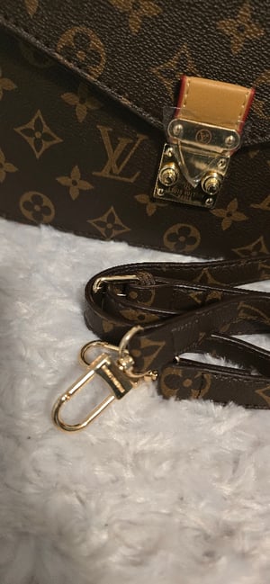 Image of LuV Crossbody with matching hat