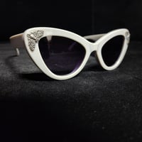 Image 6 of Moth Eyes