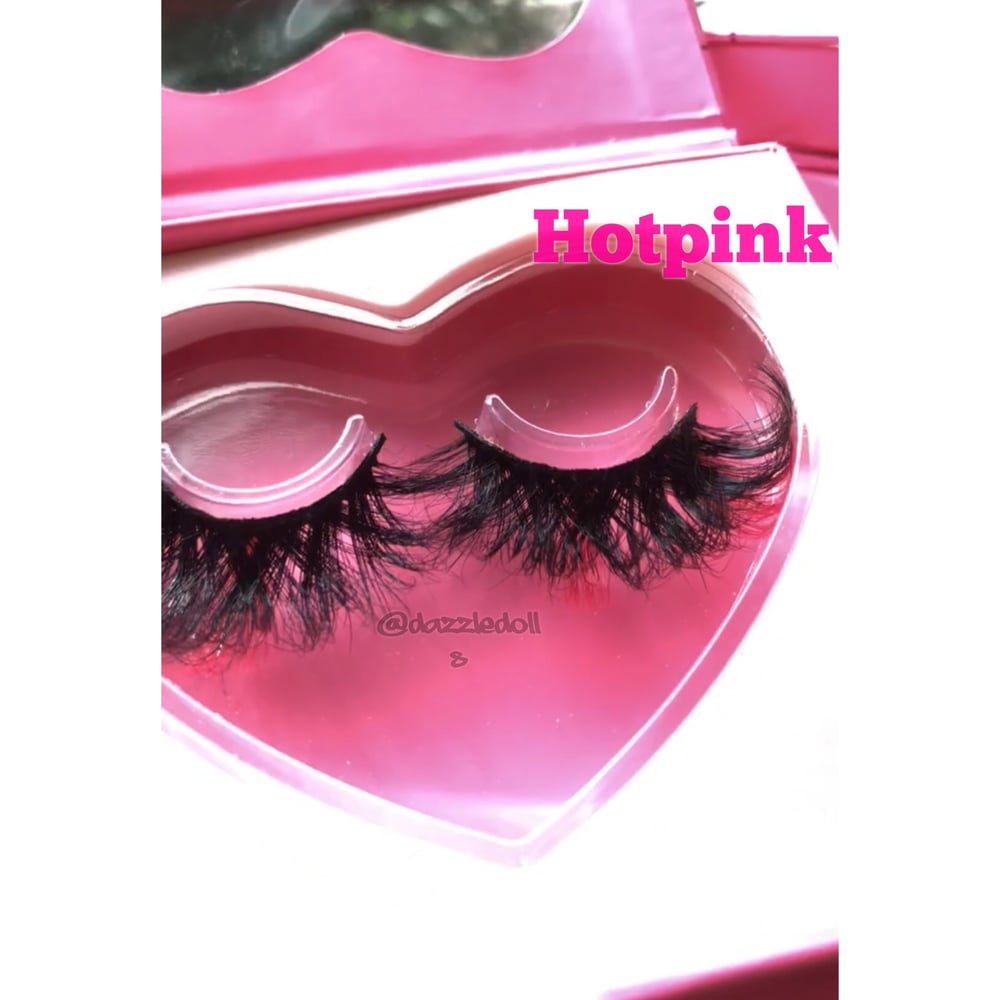 Image of Hotpink coloured lashes-love heart box