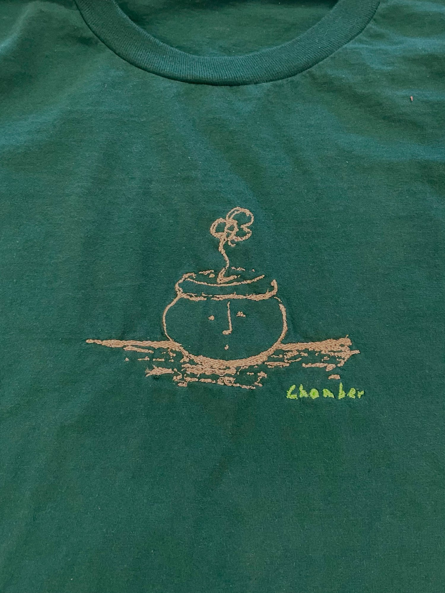 Image of Pot head embroidered T forest green