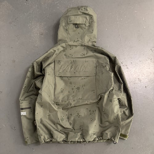 Image of FW 21 Palace Gore-Tex “The Don” Jacket, size medium