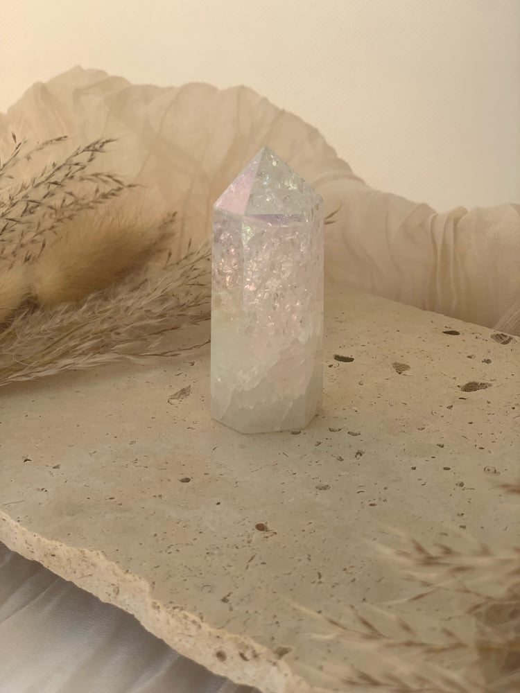 Image of Aura Crackle Quartz Towers