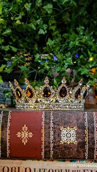 Image 3 of 👑The Armored Kingdom Eternal Dark Amber Crown (Gold)