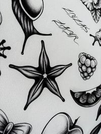 Image 5 of Froggy Flash Sheet (black and grey) 