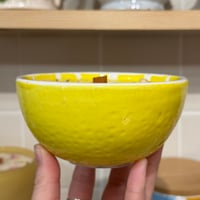 Image 4 of lemon poundcake or pink grapefruit scented candle