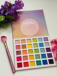 Image 1 of Rainbow Eyeshadow Palette 🌈