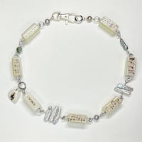 Image 4 of Siren song (necklace)