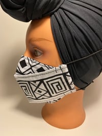 Image 2 of 3D Face Mask White Black Mudcloth Print
