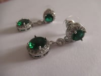 Image 2 of Kate Middleton Princess of Wales Inspired Replikate Round Double Drop Emerald Green Earrings 