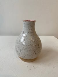 Image 4 of Sam Hewitt / Small vase 1A