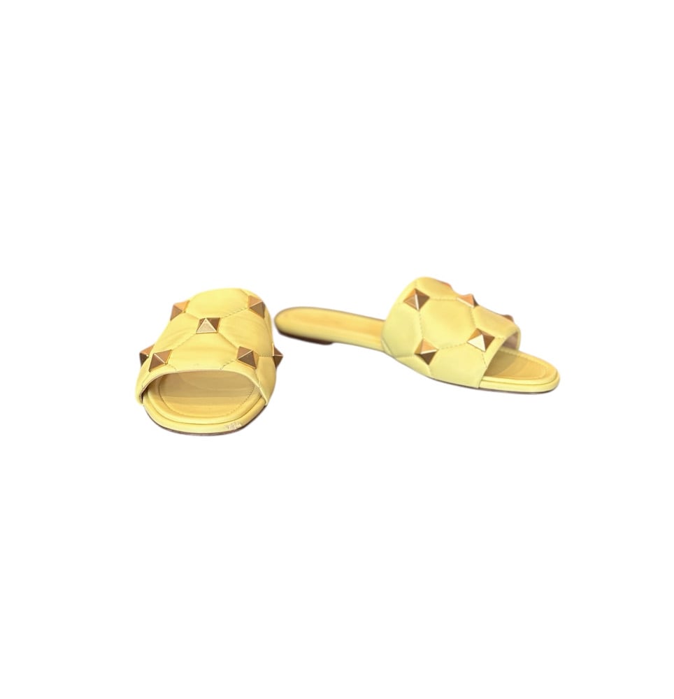 Image of Valentino Garavani Size 40 Rockstud Slides 771-703