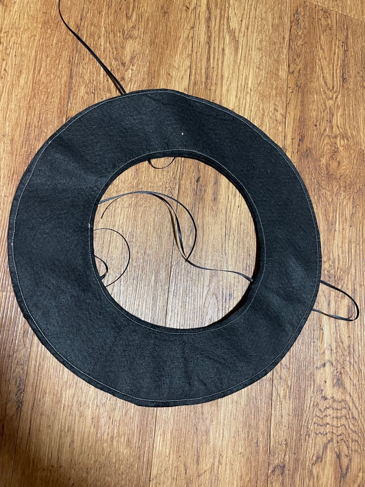 Image of Protective Backing for Wreaths 