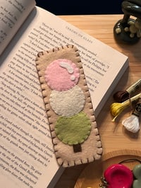 Image 4 of Felt bookmarks 🍡🐛