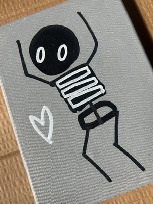 Image of Grey Skel Right 