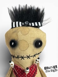 Image 2 of Moon Darkthorn