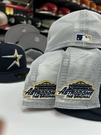 Image 3 of New Era 59Fifty Navy White Gold Trucker 🌹