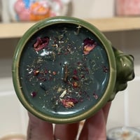 Image 2 of rosemary fig scented frog candle