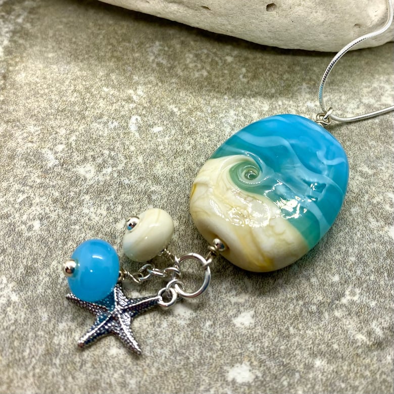 Image of Beach Dangle Pendant 