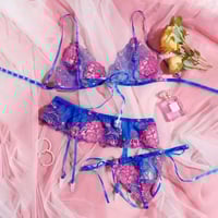 Image 3 of Pink & Blue Garter Set