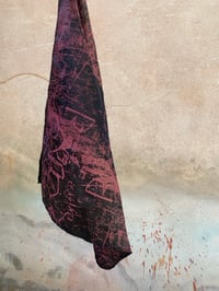 Image 3 of POURPRE SCRIBE SATIN FOULARD 