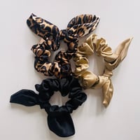 Image 3 of Silk Scrunchies (Various colours)