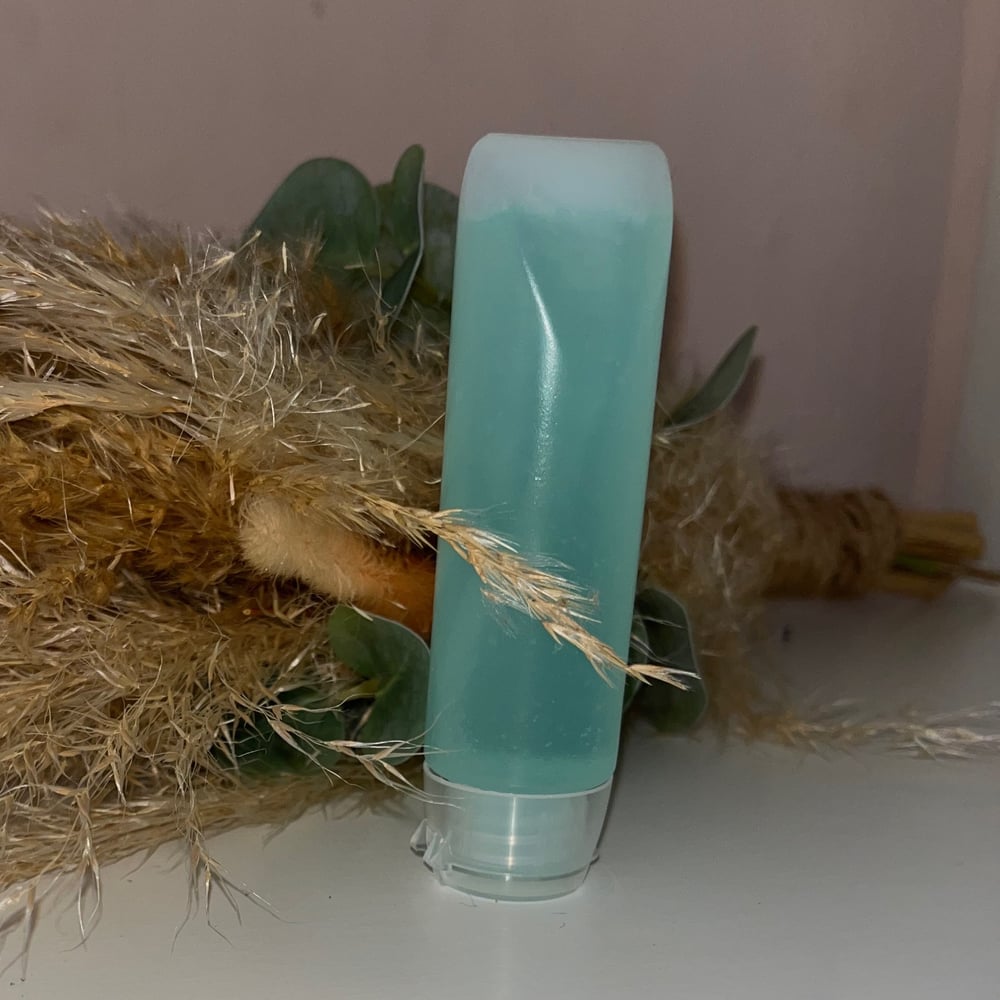 Image of Lemon and Tea Tree Gripping Primer