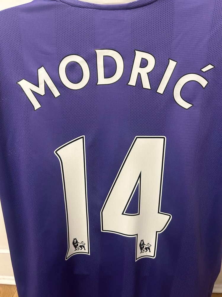 Image of Tottenham Hotspur “MODRIĆ 14” 2011/12 Away Shirt + PL patches  (XL)
