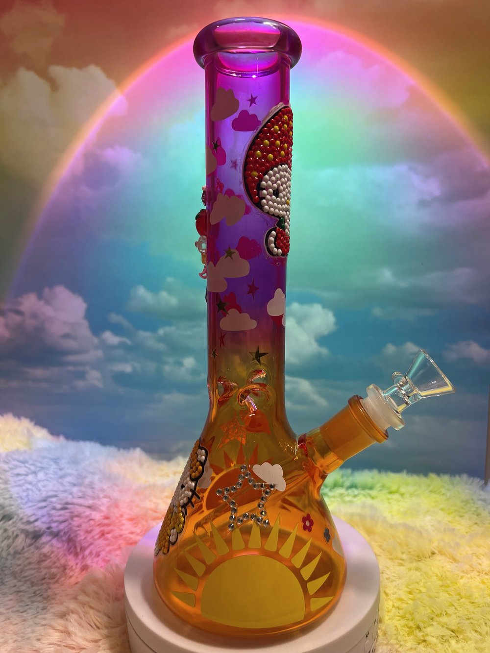 🍓 Sunrise: Hello Kitty's Ombré Delight Bong