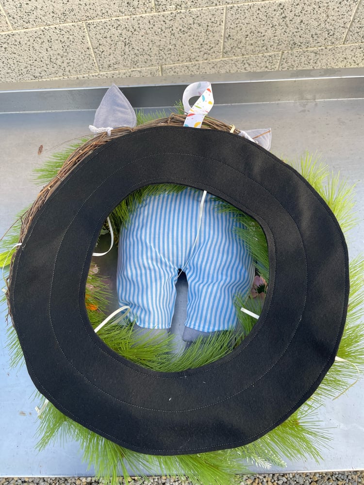 Image of Protective Backing for Wreaths 