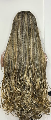 Image 2 of GOLDASH WAVY BRAIDS