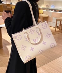 Image 2 of LV OnTheGo Ombré Collection 