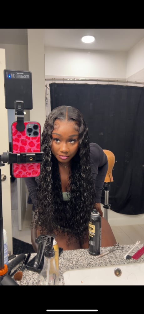 Image of 28inch 7x5 HD Lace Water Wave Closure 
