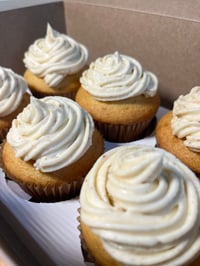 Image 1 of Vanilla Cupcakes