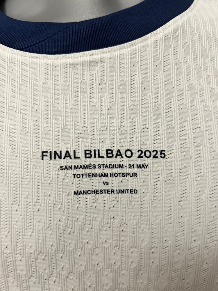 Image of Tottenham Hotspur “SON 7” Vaporknit 2024/25 Home Europa Final Shirt  (L)