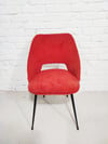 Chaise moumoute rouge