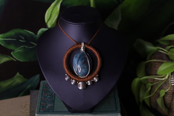 Image of Coppery brown apatite necklace