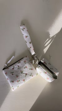 Image 3 of Floré Wristlet Sets