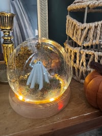 Image 2 of Ghost Globe 4