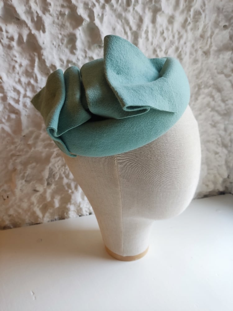 Image of Pillbox verde acqua lapin