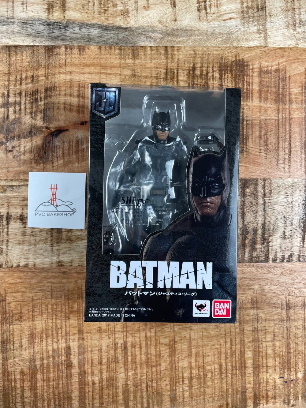 (NEW) S.H. FIGUARTS JUSTICE LEAGUE BATMAN (JAPAN VER.)