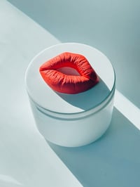 Image 1 of PERFUMED CANDEL “HOT KISS”