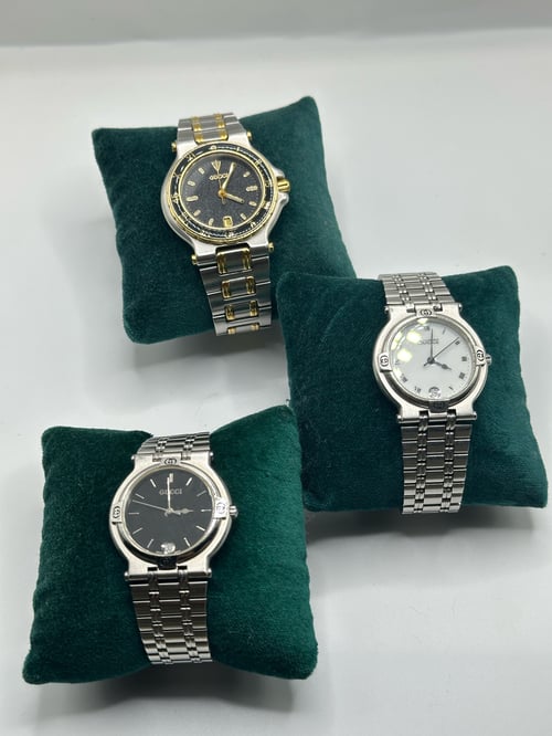 Image of Vintage GUCCI 9700M Quartz Wristwatch 