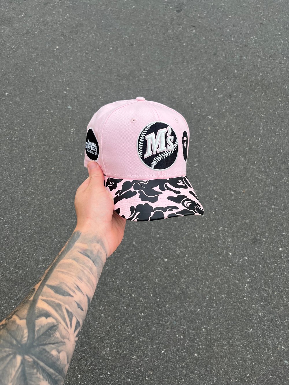 Image of 1 of 1 PINK BLACK SEATTLE MARINERS CUSTOM FITTED CAP