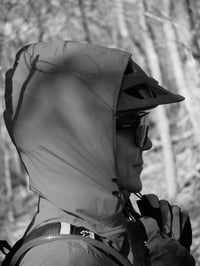 Image 5 of WILD RAIN JACKET  (Black and gray)