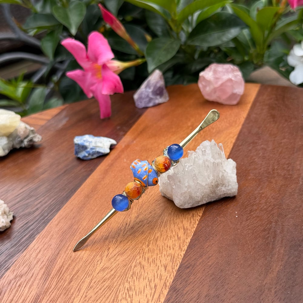 Image of tropical water dab tool
