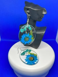 Image 1 of Flower Earrings 