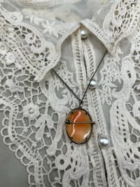 Image 4 of Superbe camée en argent massif et coquillage, début 1900