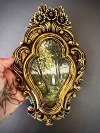 Image 2 of Fantasmas en el bosque